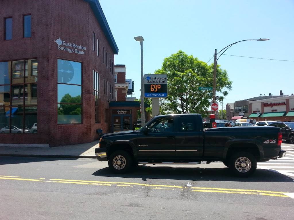 McDonalds | cafe | 178 Border St, East Boston, MA 02128, USA | 6175679374 OR +1 617-567-9374