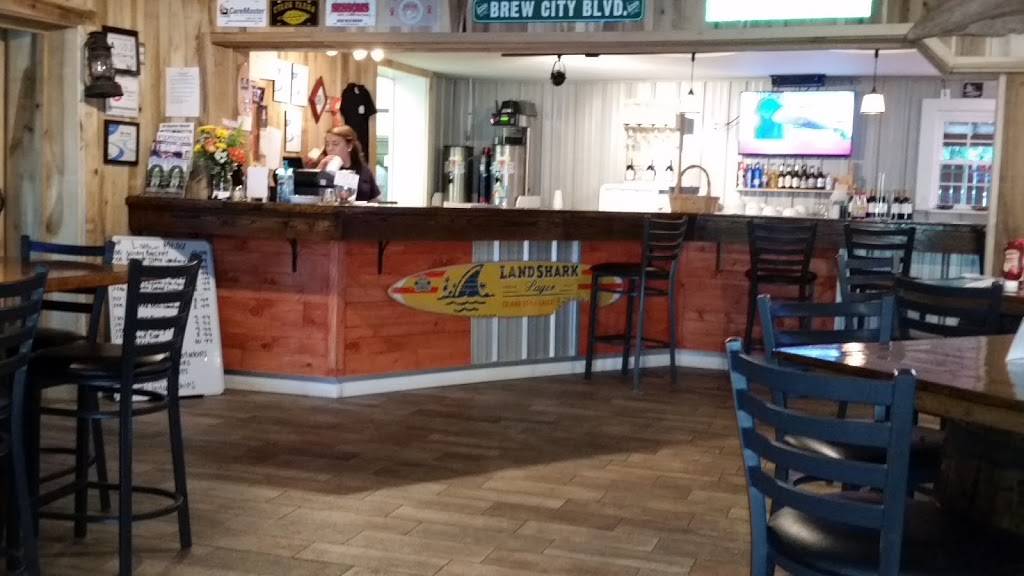 33 Oyster Shack | restaurant | 3309 NC-33, Tarboro, NC 27886, USA | 2528231948 OR +1 252-823-1948