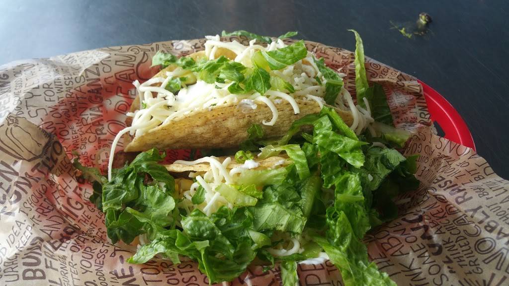 Chipotle Mexican Grill | restaurant | 4625 E 96th St, Indianapolis, IN 46240, USA | 3175758292 OR +1 317-575-8292