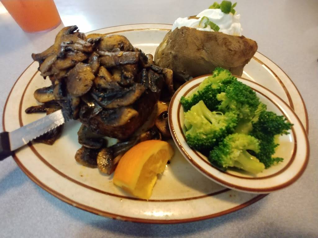 O T Cook House & Saloon | restaurant | 205 N 10th St, Taft, CA 93268, USA | 6617631819 OR +1 661-763-1819