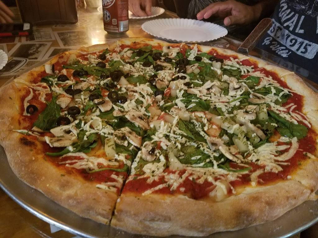 Ozona Pizza | restaurant | 404 Orange St, Palm Harbor, FL 34683, USA | 7277869662 OR +1 727-786-9662