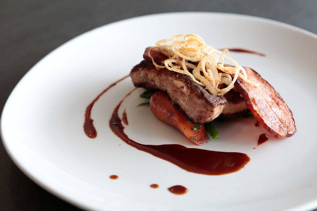 Restaurant Donalda | restaurant | Canada, 996 Rue Valiquette, Sainte-Adèle, QC J8B 2M4, Canada | 4502292727 OR +1 450-229-2727