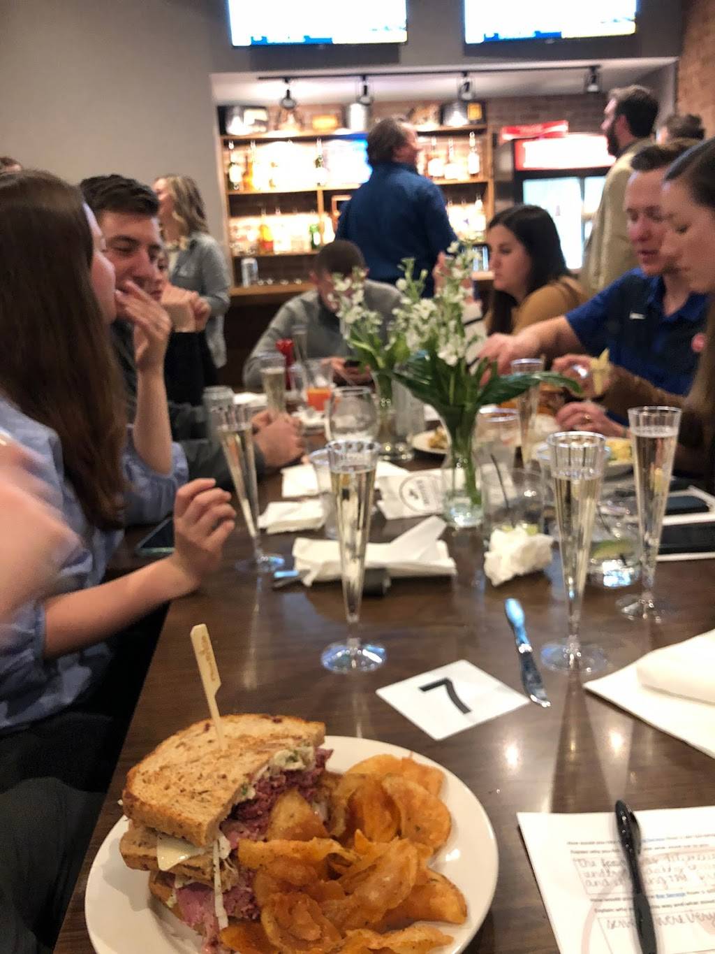 Beffas Bar & Restaurant | restaurant | 2700 Olive St, St. Louis, MO 63103, USA | 3145719367 OR +1 314-571-9367