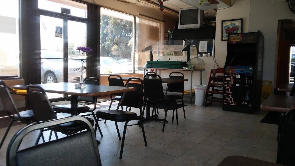 Los Tucanes Taqueria | restaurant | 1230 Baker St, Bakersfield, CA 93305, USA | 6618610104 OR +1 661-861-0104