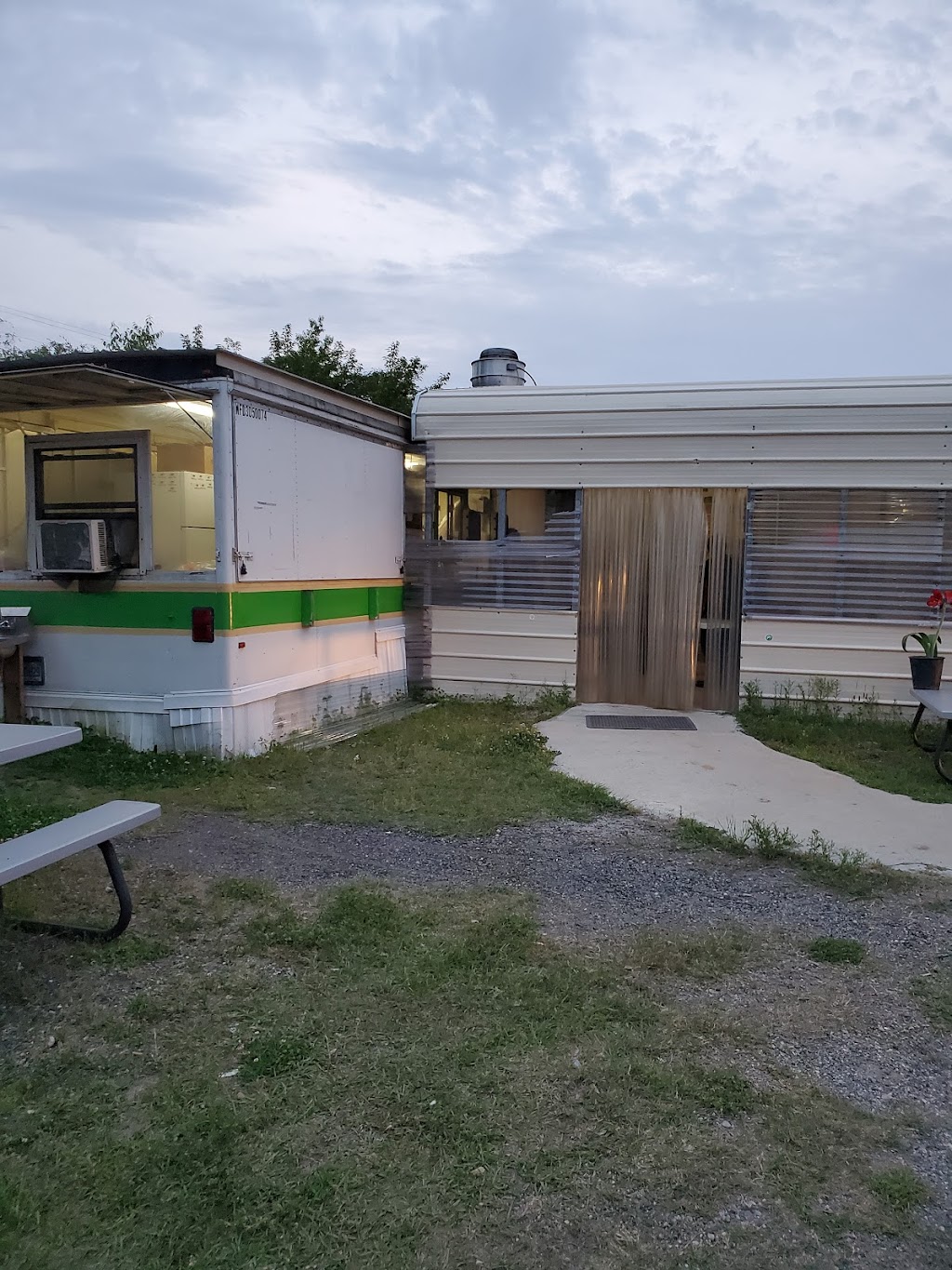 Taqueria Miranda | restaurant | 18870 Blue Star Hwy, Quincy, FL 32351, USA | 8505591432 OR +1 850-559-1432