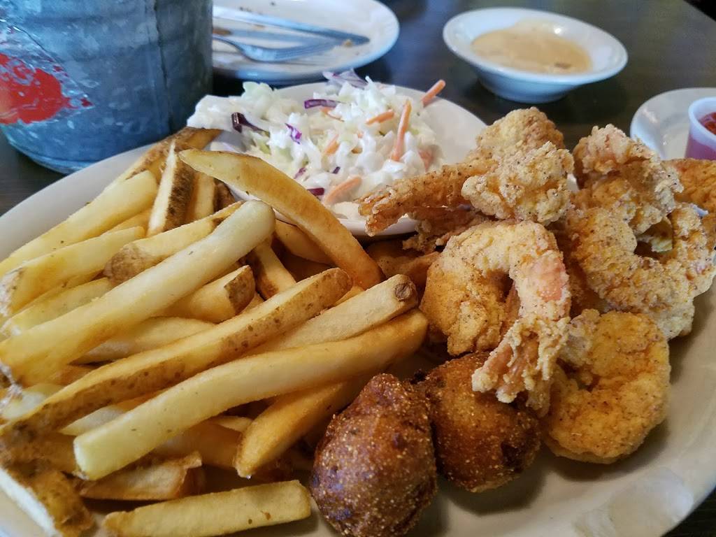 Steve’s Landing Waterfront Grill | restaurant | 1145 Poling Cir, Soddy-Daisy, TN 37379, USA | 4233324098 OR +1 423-332-4098