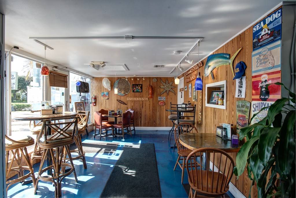 Jazzys Mainely Lobster-Seafood | restaurant | 210 N Orlando Ave, Cocoa Beach, FL 32931, USA | 3216133993 OR +1 321-613-3993