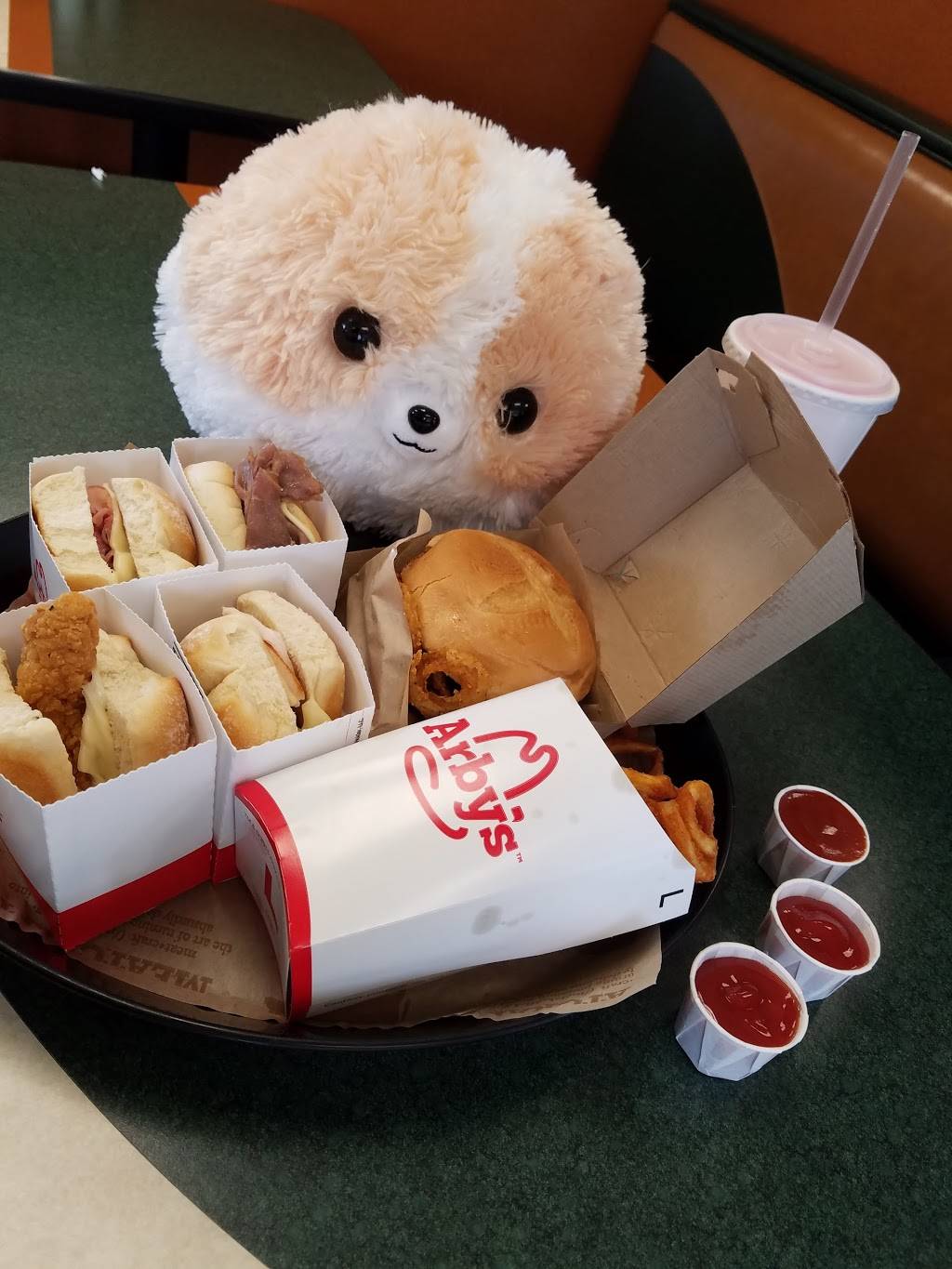 Arbys | restaurant | 3865 W 11th Ave, Eugene, OR 97402, USA | 5414841860 OR +1 541-484-1860