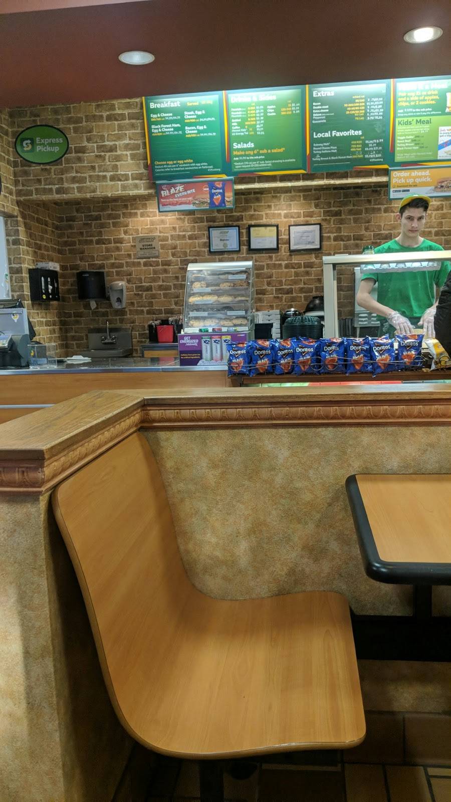 Subway | restaurant | 12500 S Saginaw St, Grand Blanc, MI 48439, USA | 8106951600 OR +1 810-695-1600