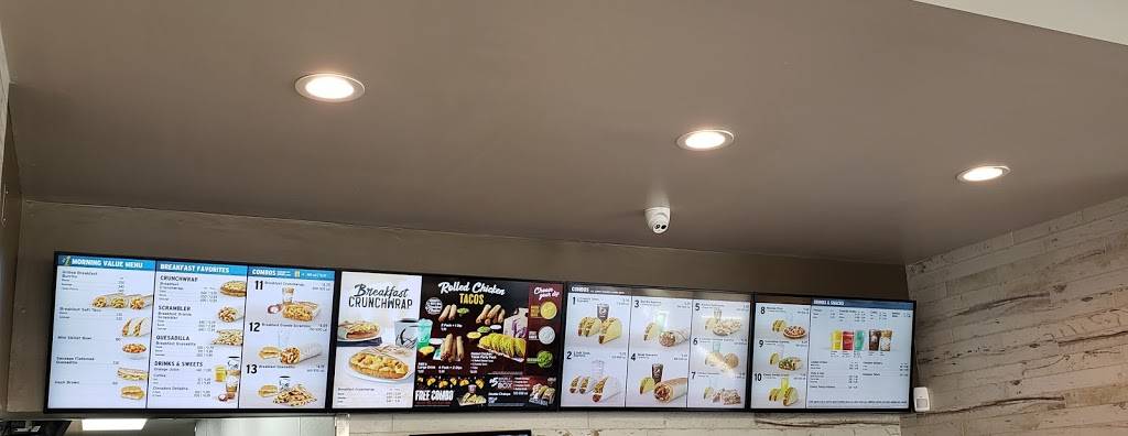 Taco Bell | meal takeaway | 103 Crossings Mall Rd, Elkview, WV 25071, USA | 3049350450 OR +1 304-935-0450