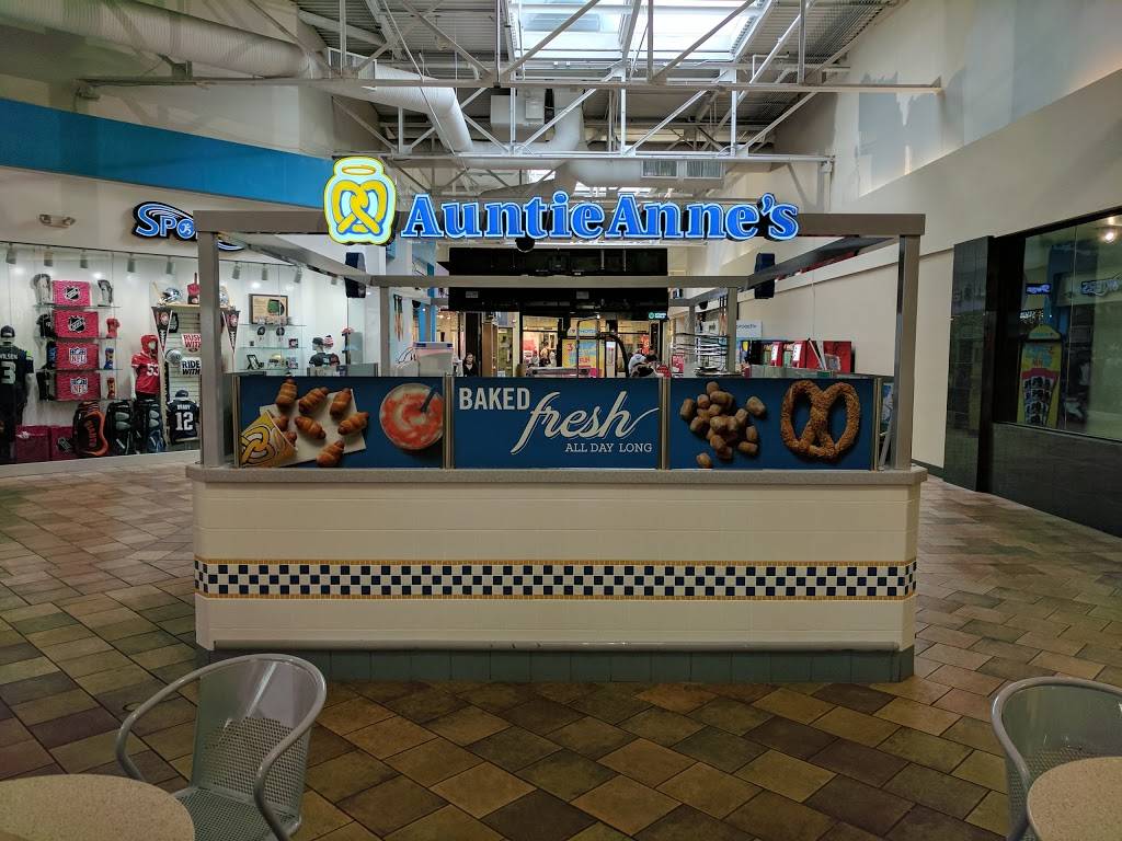 Auntie Annes | cafe | Great Mall, 172 Great Mall Dr, Milpitas, CA 95035, USA | 4082626119 OR +1 408-262-6119