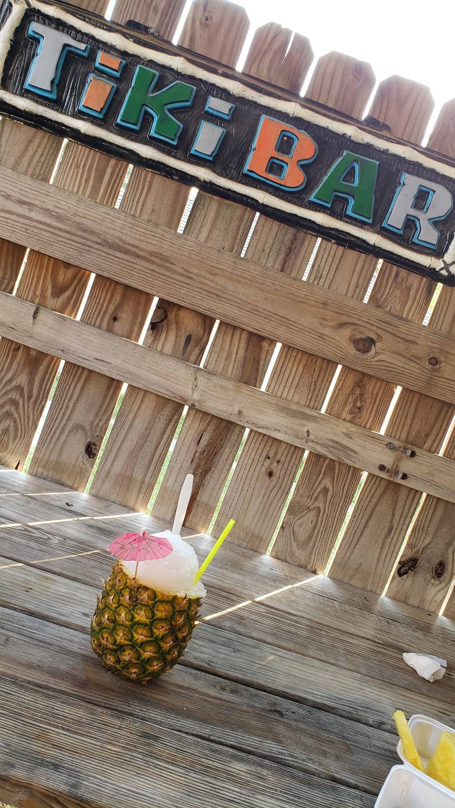 ISIS Snowballs &More | restaurant | 424 W 11th St, Crowley, LA 70526, USA | 3375143978 OR +1 337-514-3978