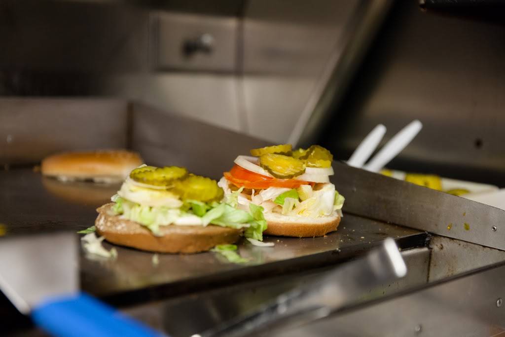 Tonys Cable Car Restaurant | restaurant | 2500 Geary Blvd, San Francisco, CA 94115, USA | 4159312416 OR +1 415-931-2416