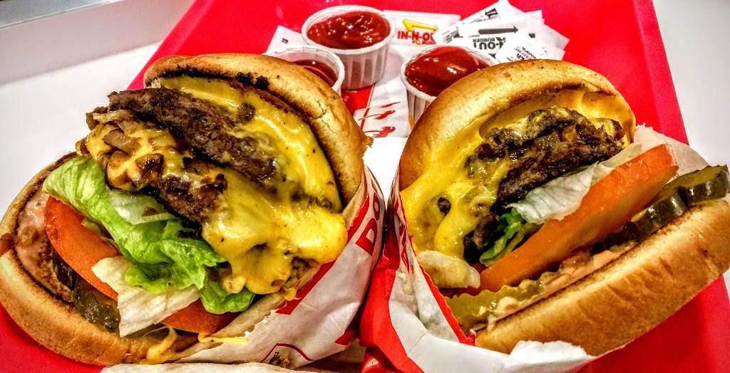 In-N-Out Burger | restaurant | 445 Industrial Rd, San Carlos, CA 94070, USA | 8007861000 OR +1 800-786-1000