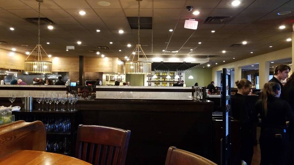 Carrabbas Italian Grill | restaurant | 2150 Northwoods Blvd #100, North Charleston, SC 29406, USA | 8438240404 OR +1 843-824-0404