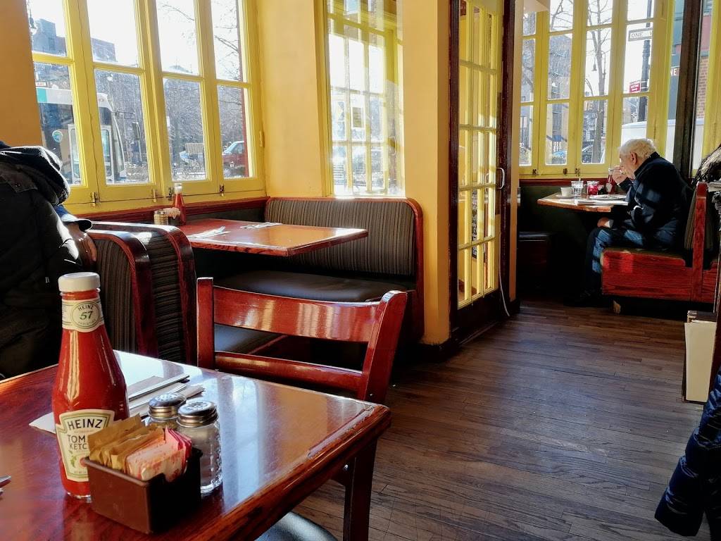 Bus Stop Cafe | restaurant | 597 Hudson St, New York, NY 10014, USA | 2122061100 OR +1 212-206-1100