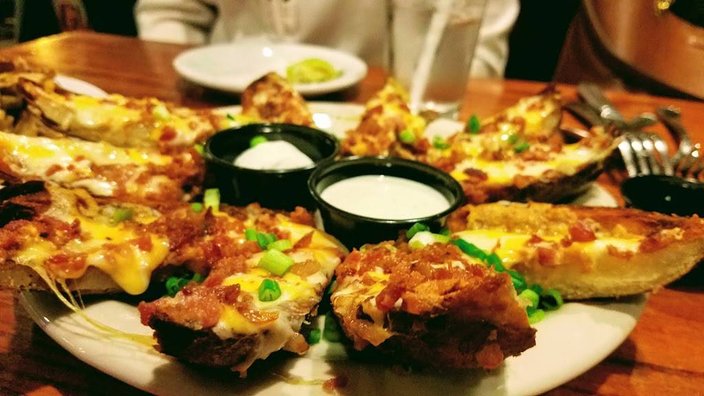 Center Street Grill | restaurant | 120 N Center St, Turlock, CA 95380, USA | 2096345100 OR +1 209-634-5100