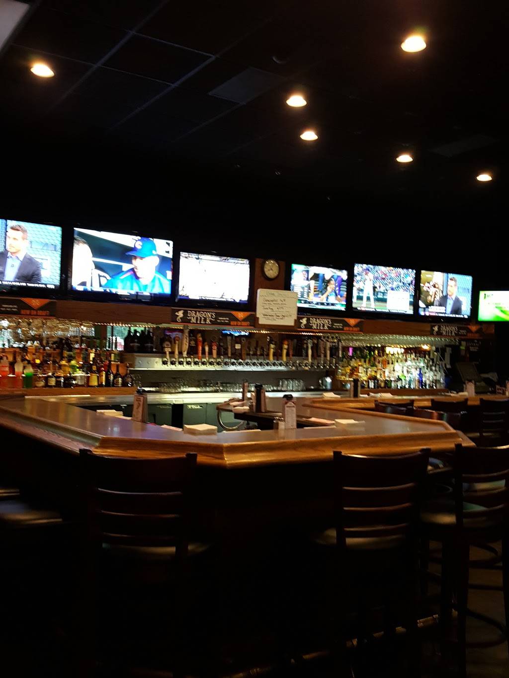 Moonraker Restaurant & Lounge | restaurant | 14490 Beadle Lake Rd, Battle Creek, MI 49014, USA | 2699627789 OR +1 269-962-7789