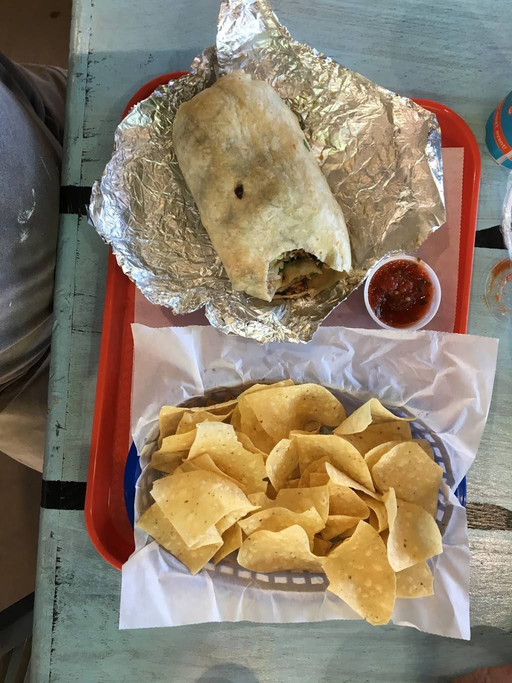 Blue Coast Burrito | restaurant | 2887 Florence Blvd, Florence, AL 35630, USA | 2567125152 OR +1 256-712-5152