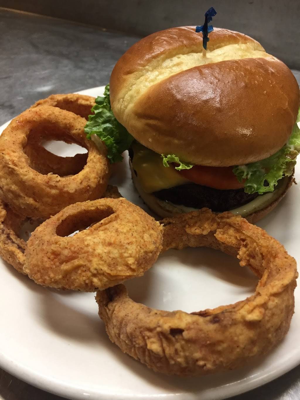 Main Street pub&grill | restaurant | 205 W Main St, Ville Platte, LA 70586, USA | 3373631001 OR +1 337-363-1001