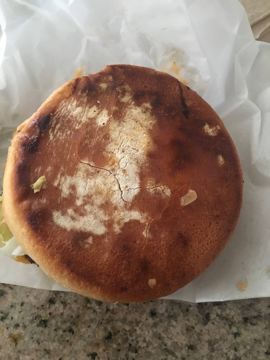 Bakers Drive-Thru | restaurant | 1265 W Colton Ave, Redlands, CA 92374, USA | 9098845233 OR +1 909-884-5233