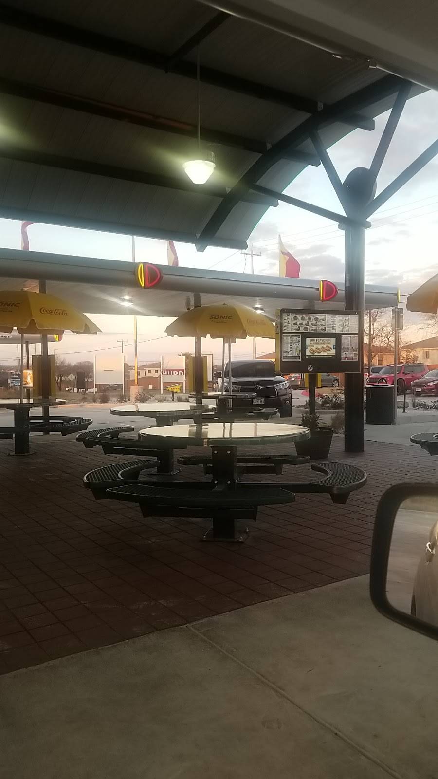 Sonic Drive-In | restaurant | 225 Talley Rd, San Antonio, TX 78253, USA | 2102651050 OR +1 210-265-1050