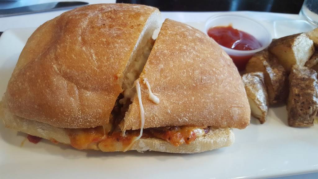 Racanellis Original Pizza & Brew | restaurant | 85 Knollwood Rd, White Plains, NY 10607, USA | 9149465211 OR +1 914-946-5211