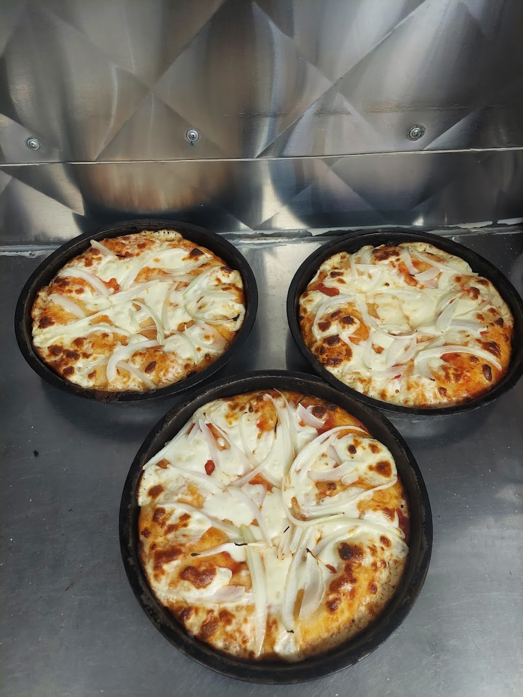 #1 El cubano pizzeria | cafe | 3942 N McCarty St, Houston, TX 77013, USA | 8327696070 OR +1 832-769-6070