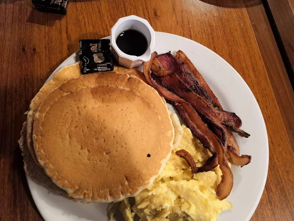 Whale City Bakery Bar & Grill | restaurant | 490 CA-1, Davenport, CA 95017, USA | 8314239009 OR +1 831-423-9009