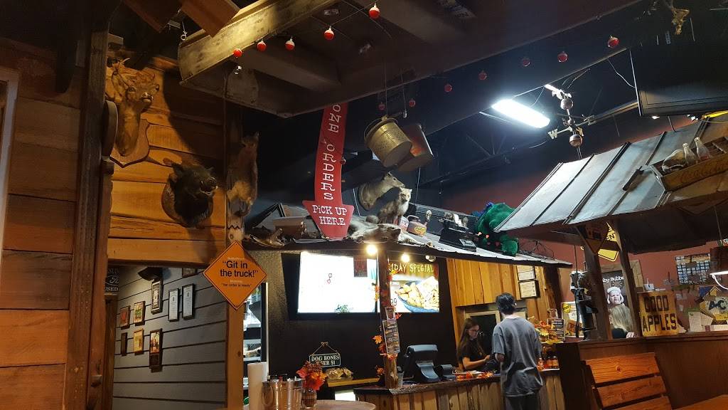 BubbaQues 6001 | restaurant | 1306 N Young Blvd, Chiefland, FL 32626, USA | 3524934227 OR +1 352-493-4227