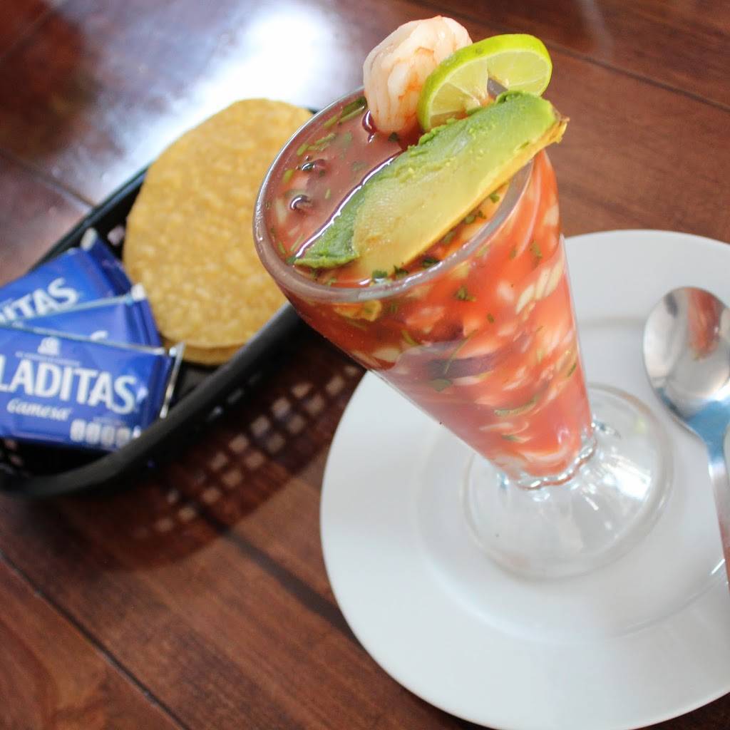 Sal & Pimienta | restaurant | y #107, Av Revolución, Mexicali &, El Refugio, 21440 Tecate, B.C., Mexico | 016651040537 OR +52 665 104 0537