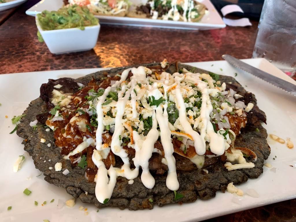 Maize at the Station | restaurant | 100 N Chestnut St, Champaign, IL 61820, USA | 2173553611 OR +1 217-355-3611