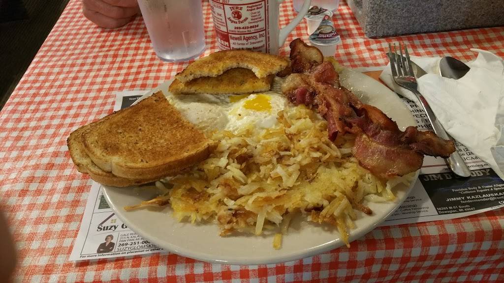 Hard Times Family Restaurant | restaurant | 109 N Phelps St, Decatur, MI 49045, USA | 2694238655 OR +1 269-423-8655