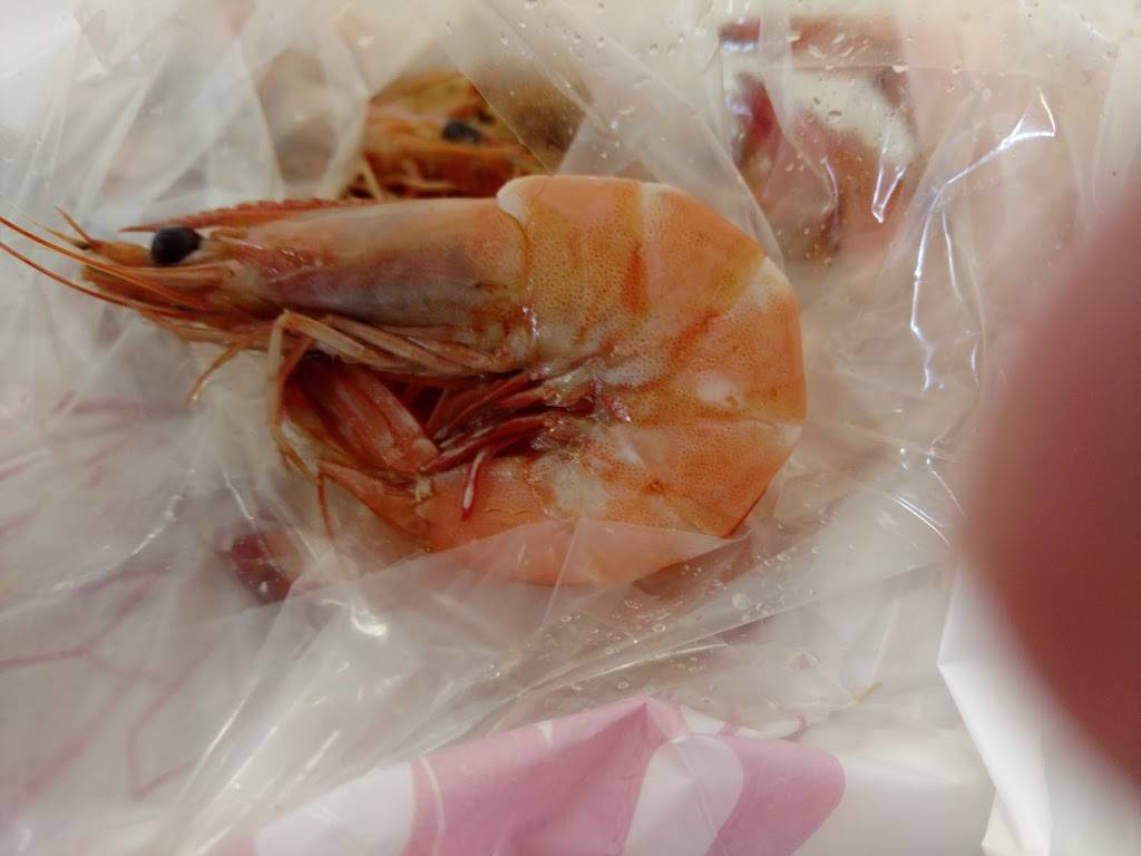 Lucky Jean Seafood | restaurant | 6746 Chef Menteur Hwy, New Orleans, LA 70126, USA | 5042457842 OR +1 504-245-7842