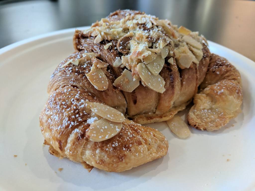 Lafayette Bakery & Cafe | bakery | 3659 The Barnyard Suite E22, Carmel-By-The-Sea, CA 93923, USA | 8319156286 OR +1 831-915-6286