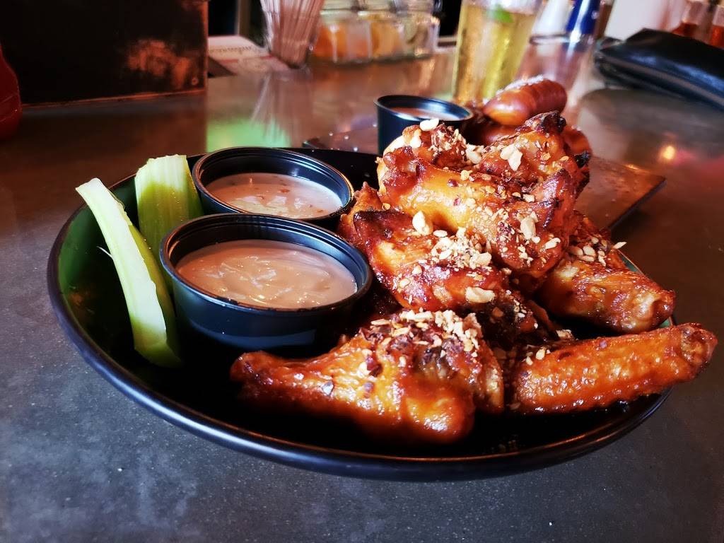 Brewster’s Tavern | restaurant | 1454 Main St, Sarasota, FL 34236, USA | 9413432380 OR +1 941-343-2380