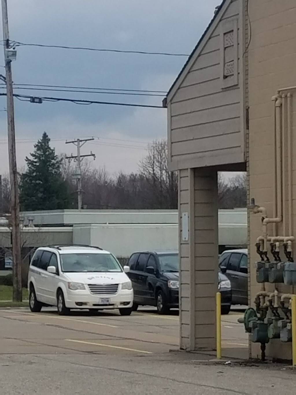 B2s (Bachelors II) | night club | 26179 Chardon Rd, Richmond Heights, OH 44143, USA | 2167314678 OR +1 216-731-4678