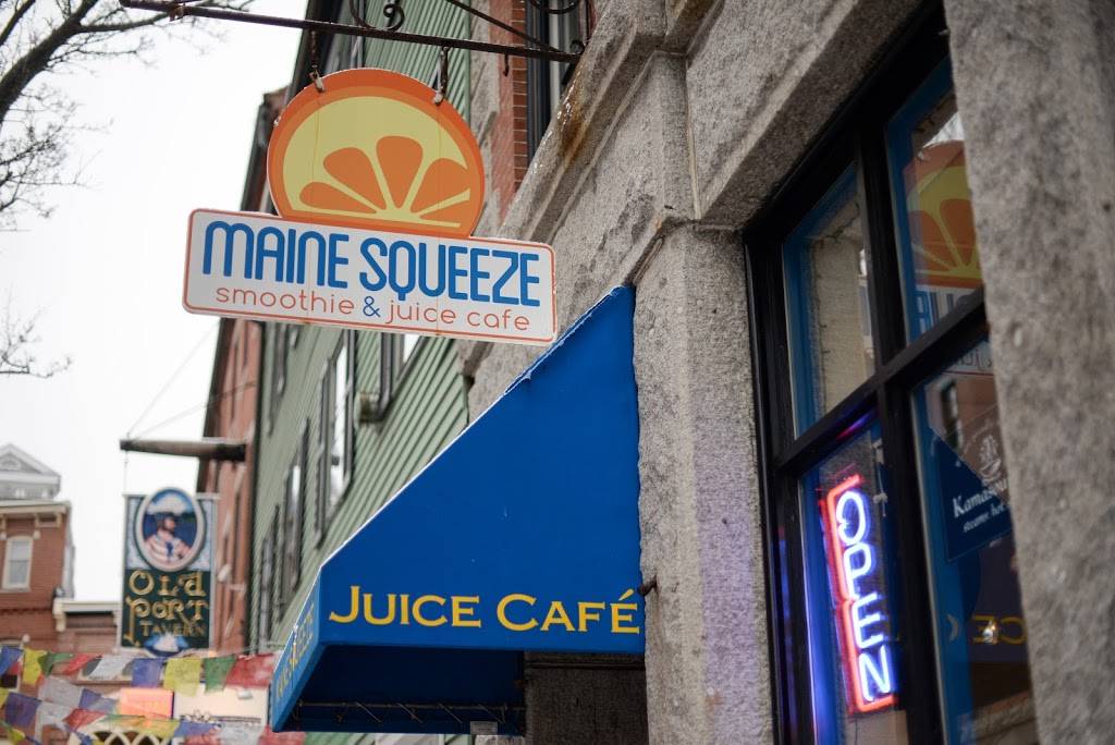 Maine Squeeze Juice Cafe | restaurant | 5 1/2 Moulton St, Portland, ME 04101, USA | 2077737374 OR +1 207-773-7374