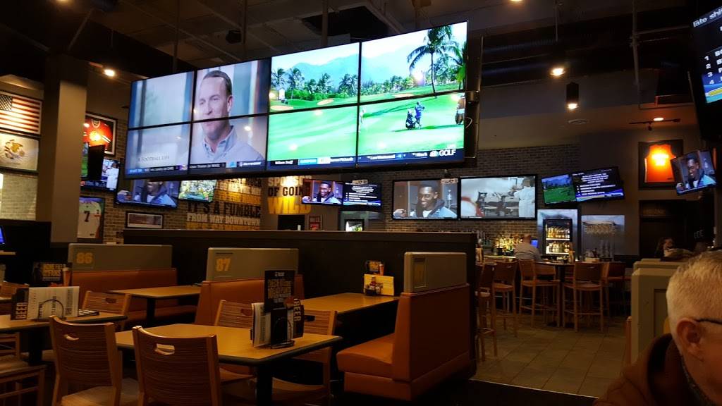 Buffalo Wild Wings | restaurant | 3101 N Vermilion St, Danville, IL 61832, USA | 2174429464 OR +1 217-442-9464