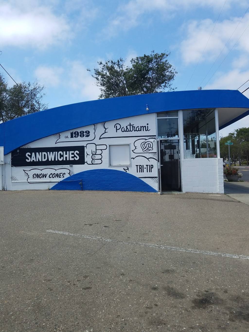 P.J.s Deli | restaurant | 128 W College Ave, Lompoc, CA 93436, USA | 8057362010 OR +1 805-736-2010