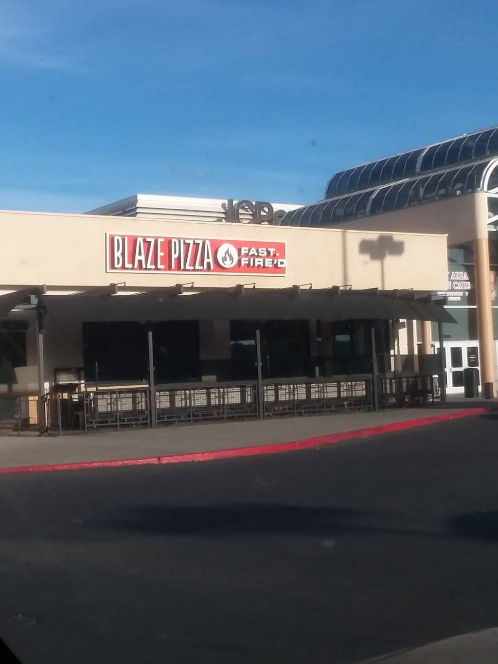 Blaze Pizza | meal takeaway | 4950 Pacific Ave, Stockton, CA 95207, USA | 2097794111 OR +1 209-779-4111