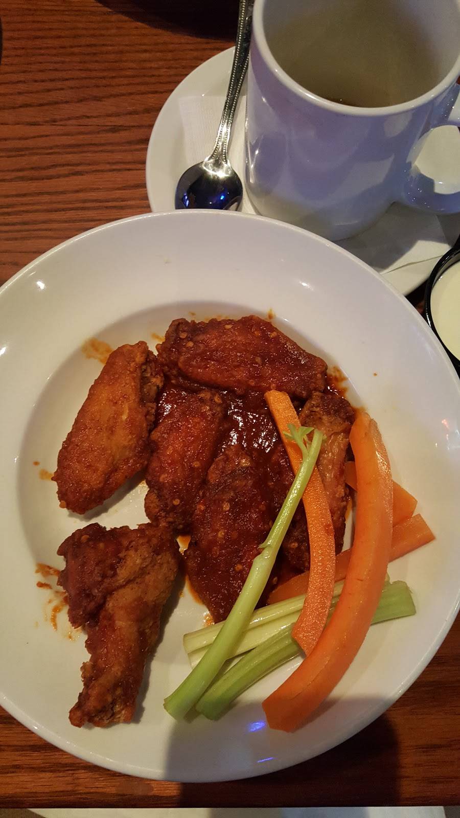 Carolina Ale House | restaurant | 11685 Northpark Dr, Wake Forest, NC 27587, USA | 9195568666 OR +1 919-556-8666