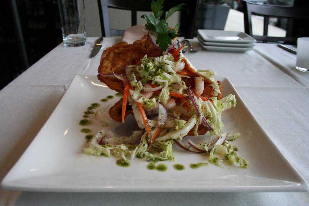 Savinos | restaurant | 449 Common St, Belmont, MA 02478, USA | 6174843499 OR +1 617-484-3499