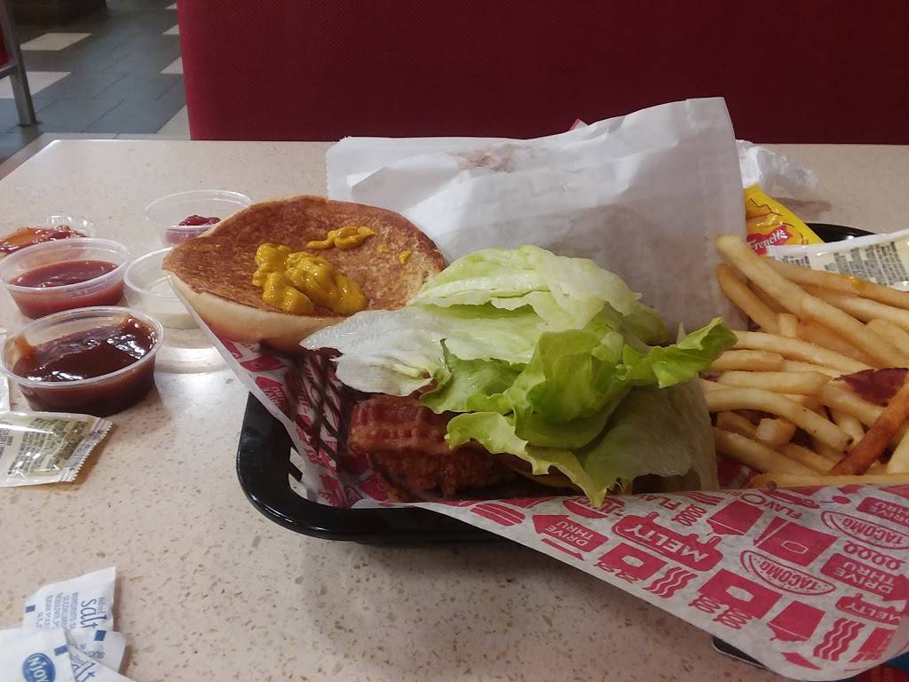 Jack in the Box | restaurant | 1125 N 51st Ave, Phoenix, AZ 85043, USA | 6024422155 OR +1 602-442-2155