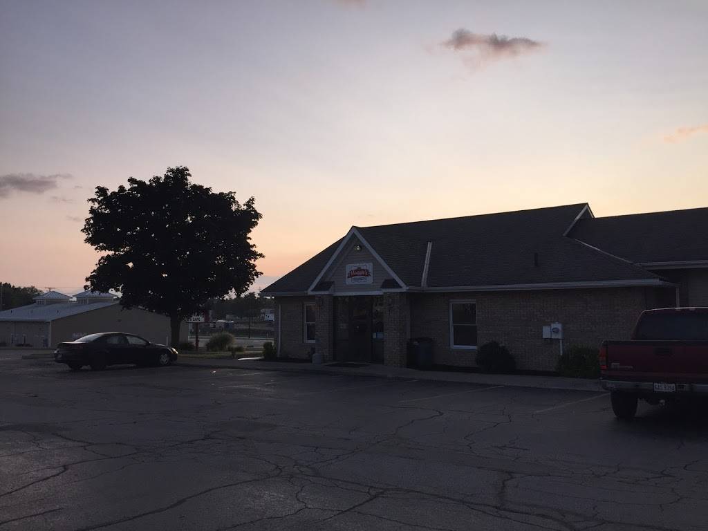 Maggies Donuts | restaurant | 15561 W High St, Middlefield, OH 44062, USA | 4406325330 OR +1 440-632-5330