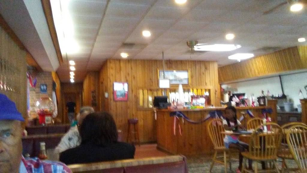 Dales Seafood | restaurant | 107 S JK Powell Blvd, Whiteville, NC 28472, USA | 9106425770 OR +1 910-642-5770