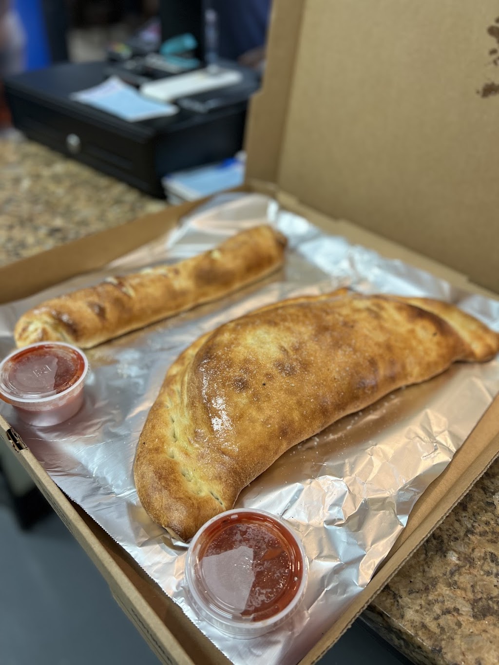 Pie’s On Pizzeria & Grill | restaurant | 4107 Oleander Dr, Wilmington, NC 28403, USA | 9107692011 OR +1 910-769-2011