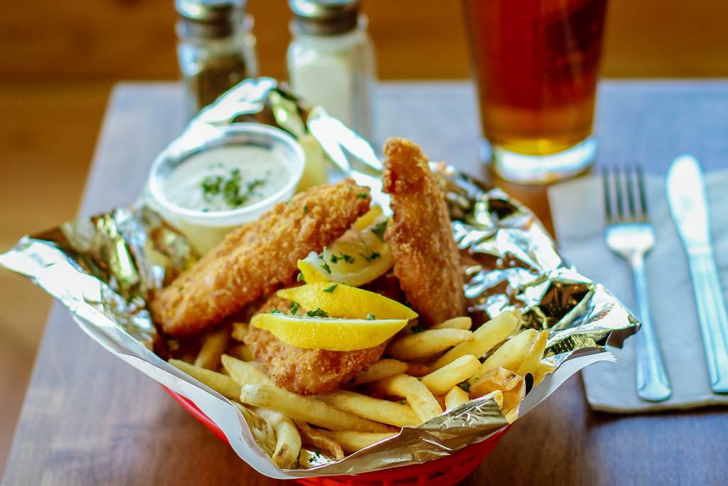 Small Fry Burgers by The Burger Stand | restaurant | 1916 Central Ave SE, Albuquerque, NM 87106, USA | 5053128893 OR +1 505-312-8893