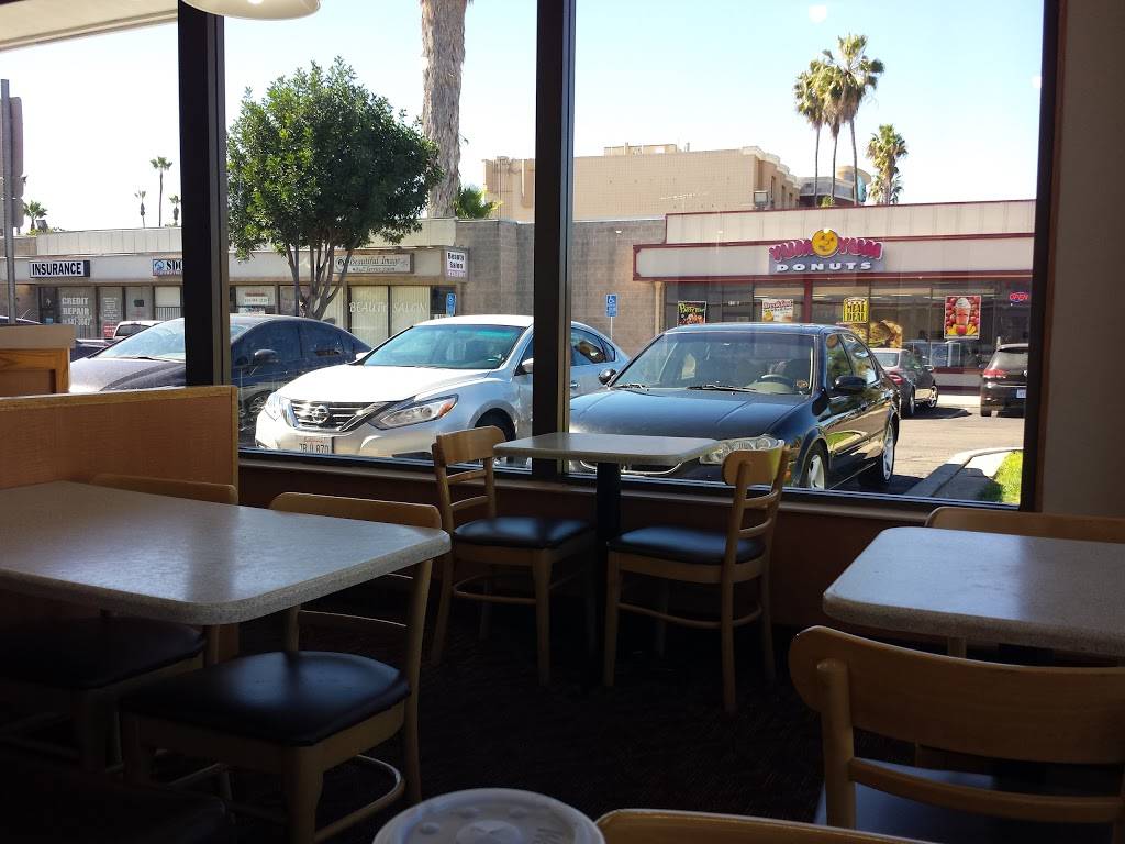 Wendys | restaurant | 618 E St, Chula Vista, CA 91910, USA | 6194255312 OR +1 619-425-5312