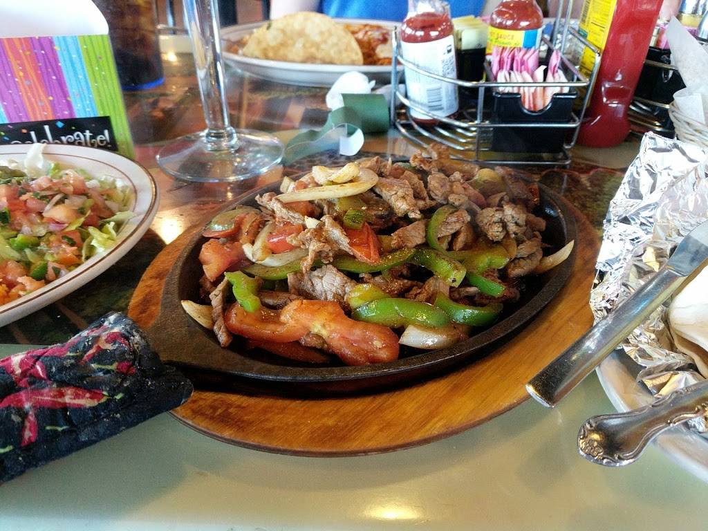 El Tapatio Mexican Restaurant | restaurant | 1555 Denmark Rd, Union, MO 63084, USA | 6365832898 OR +1 636-583-2898